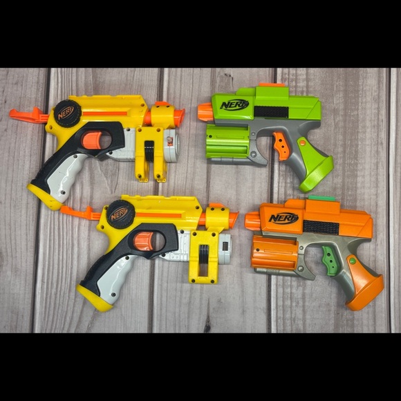 Nerf Dart Guns Tactical Crossfire Pistol 1 Orange 1 Green + Action Pull Back - Picture 1 of 4